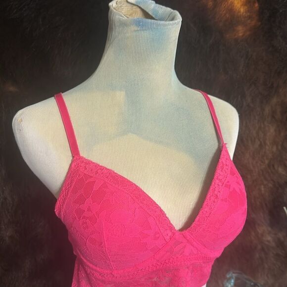 Victoria’s Secret bralette M (5025C)
NWT - Picture 2 of 7